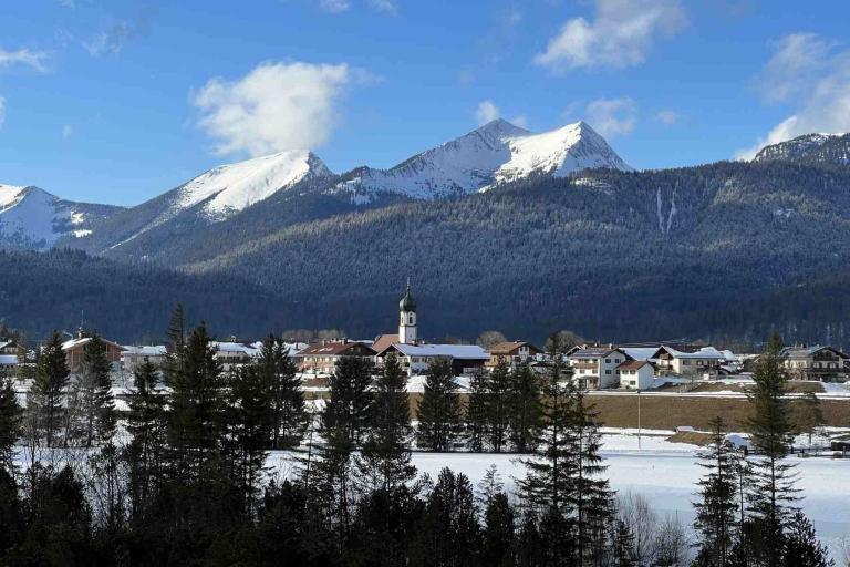 Winterwanderung Mittenwald Isarhorn Krün